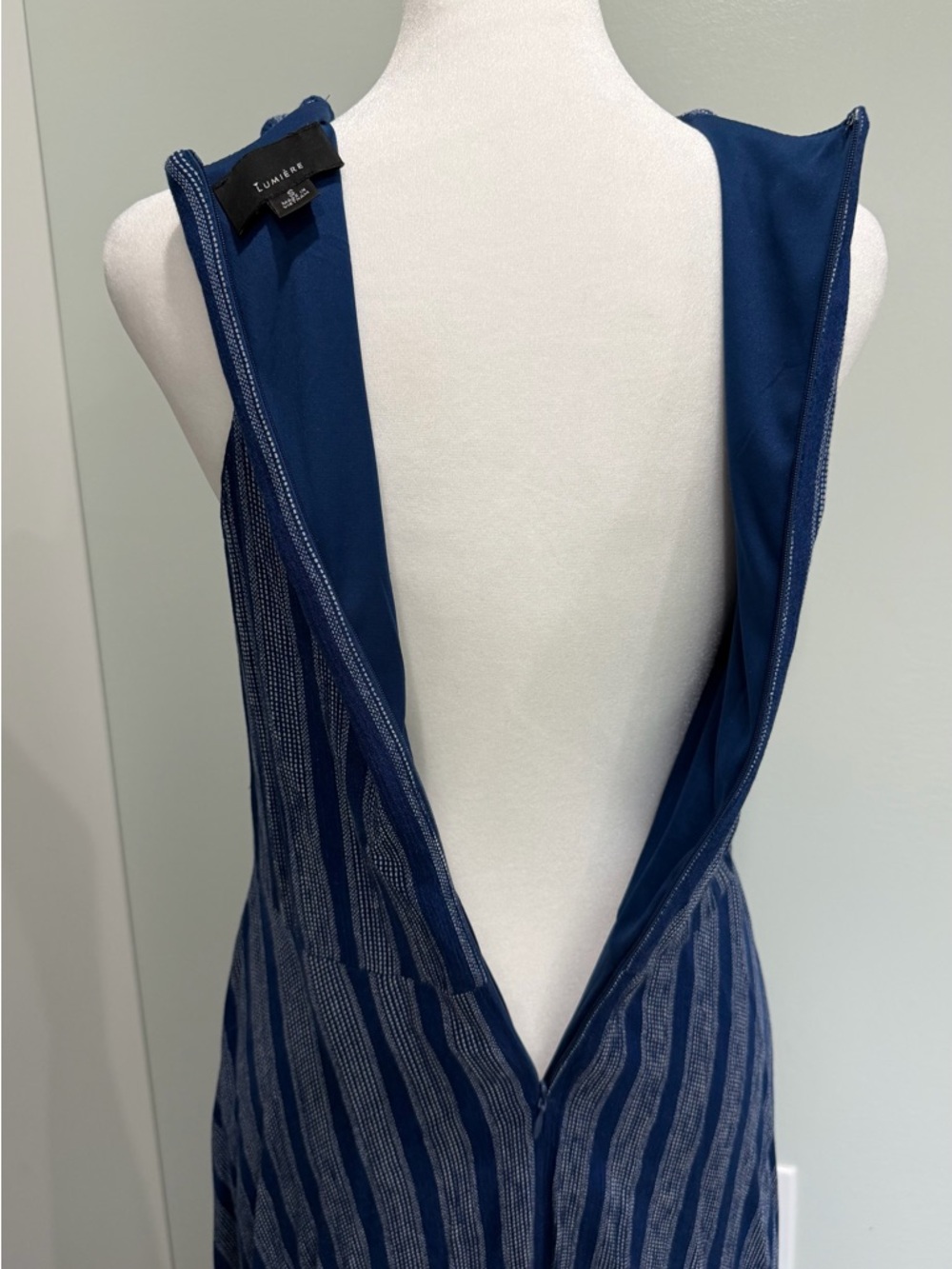 Lumiere Blue Striped Seeveless midi dress High Low Asymmetrical Hem Size Small - Picture 6 of 10